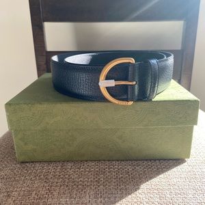 Gucci women’s leather belt